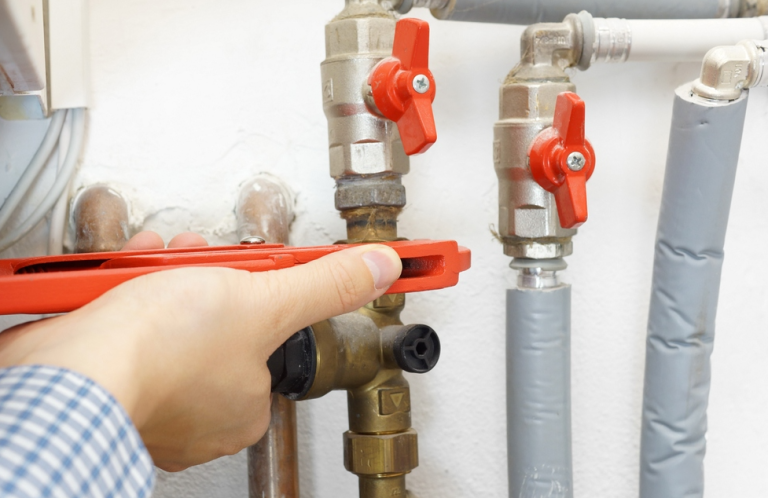 How to Fix Noisy Water Pipes